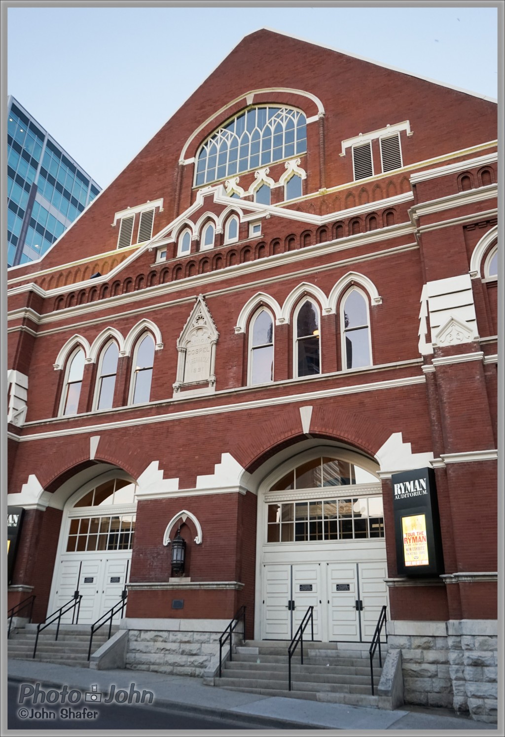 Sony Alpha A7 - Ryman Auditorium - Nashville, Tennessee