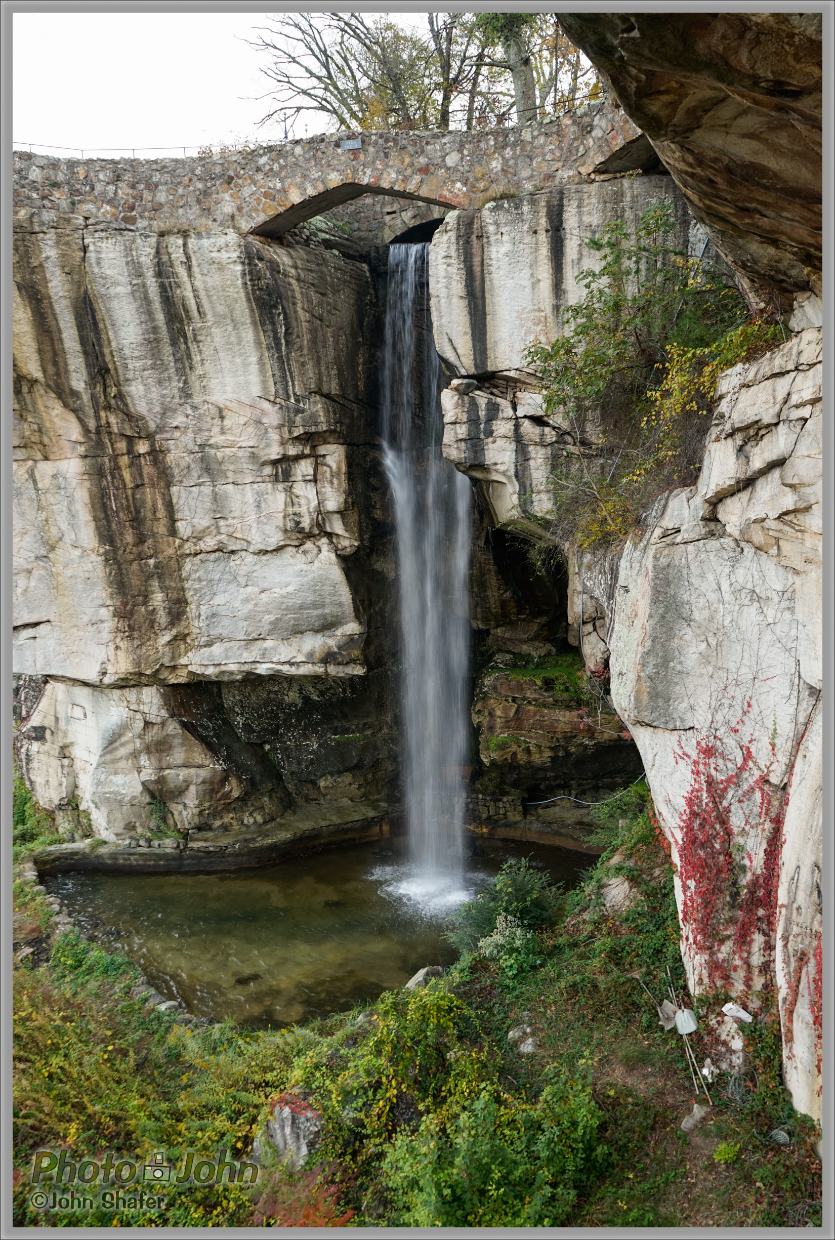 Sony Alpha A7 - Waterfall - Rock City, Georgia