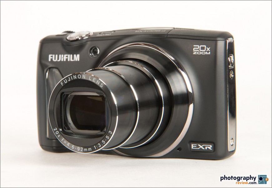 Fujifilm FinePix F900EXR Pocket Superzoom - Left Front