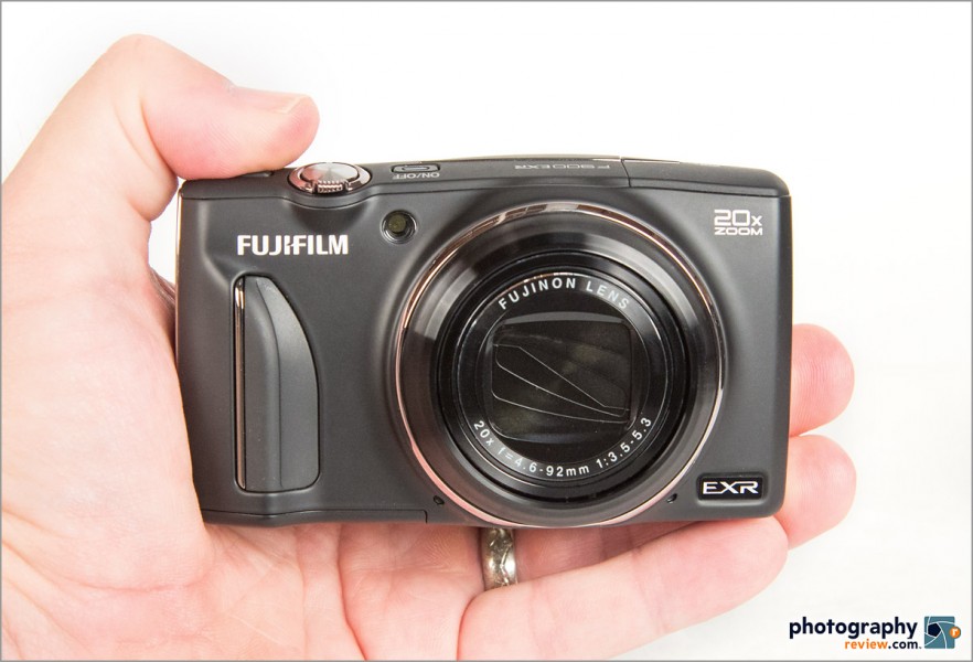 Fujifilm FinePix F900EXR Pocket Superzoom - In Hand