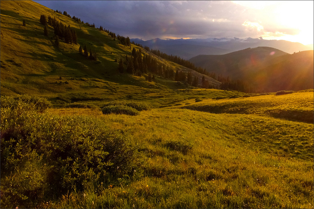 Fujifilm FinePix F900EXR - Kokomo Pass - Wide-Angle Photo