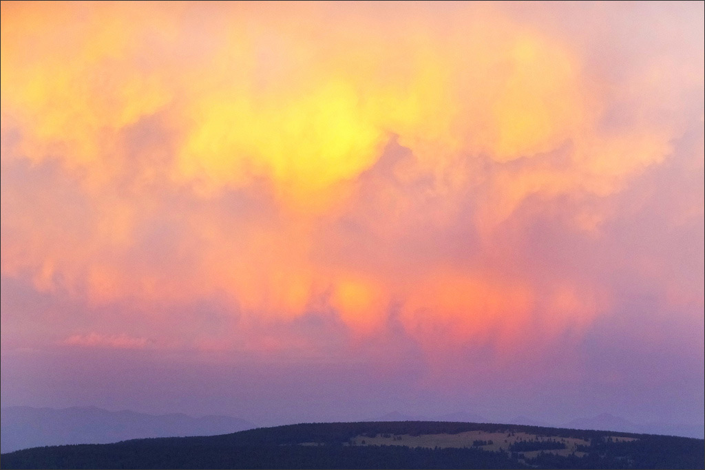 Fujifilm FinePix F900EXR - Storm Rocky Mountain Sunset