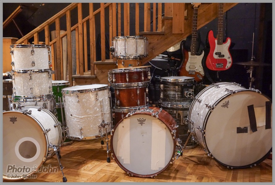 Drums & Guitars - Sony Alpha A7R at ISO 6400