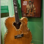 Sony Alpha A7R - Web Pierce's Guitar - Ryman Auditorium