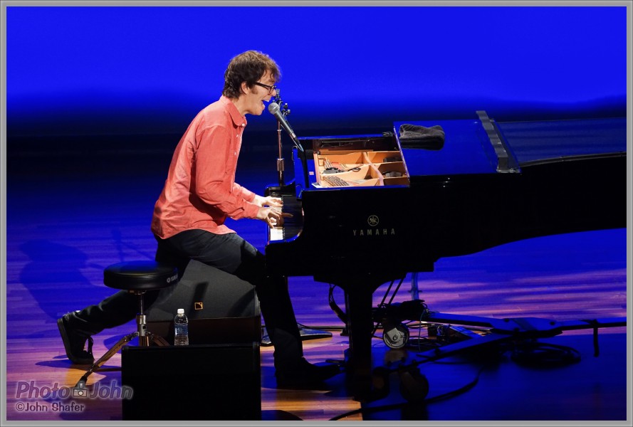 Ben Folds Rocking Out - Sony Alpha A7R at ISO 4000
