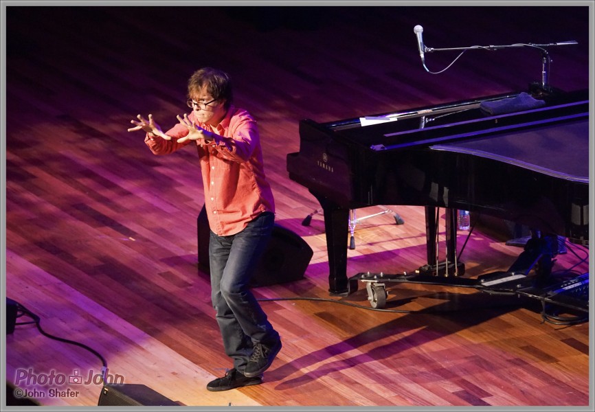 Ben Folds Directing the Audience - Sony Alpha A7R at ISO 6400