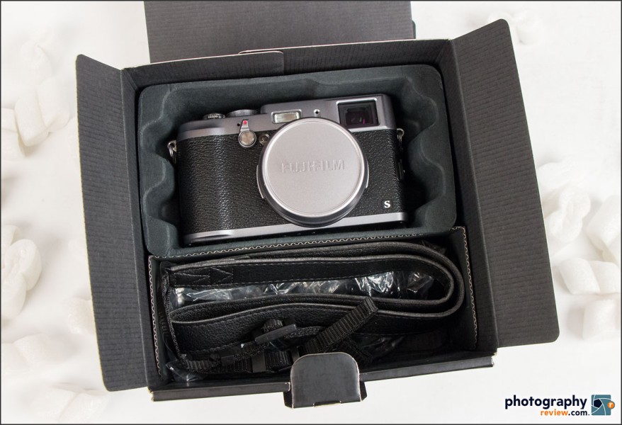 Fujifilm X100S In The Box - Nice Package!