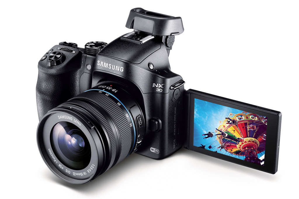 Samsung NX30 With Articluated LCD & Tilting EVF