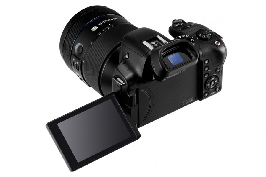 Samsung NX30 - Rear View With Articulated LCD & Tilting EVF